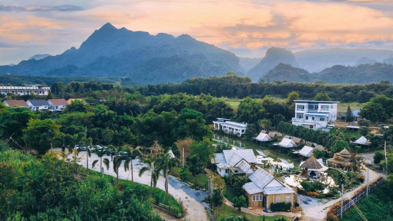 Nang Non Camping Ville นางนอนแค้มป์ปิ้งวิลล์ Mae Sai Luaran gambar